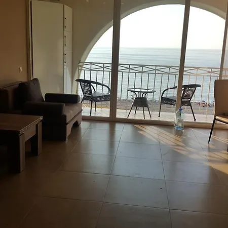 Apartment Magnolia Seaside Batumi Exterior photo