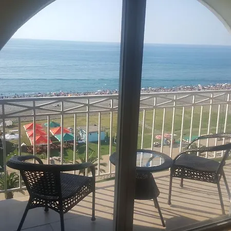 Apartment Magnolia Seaside Batumi Exterior photo